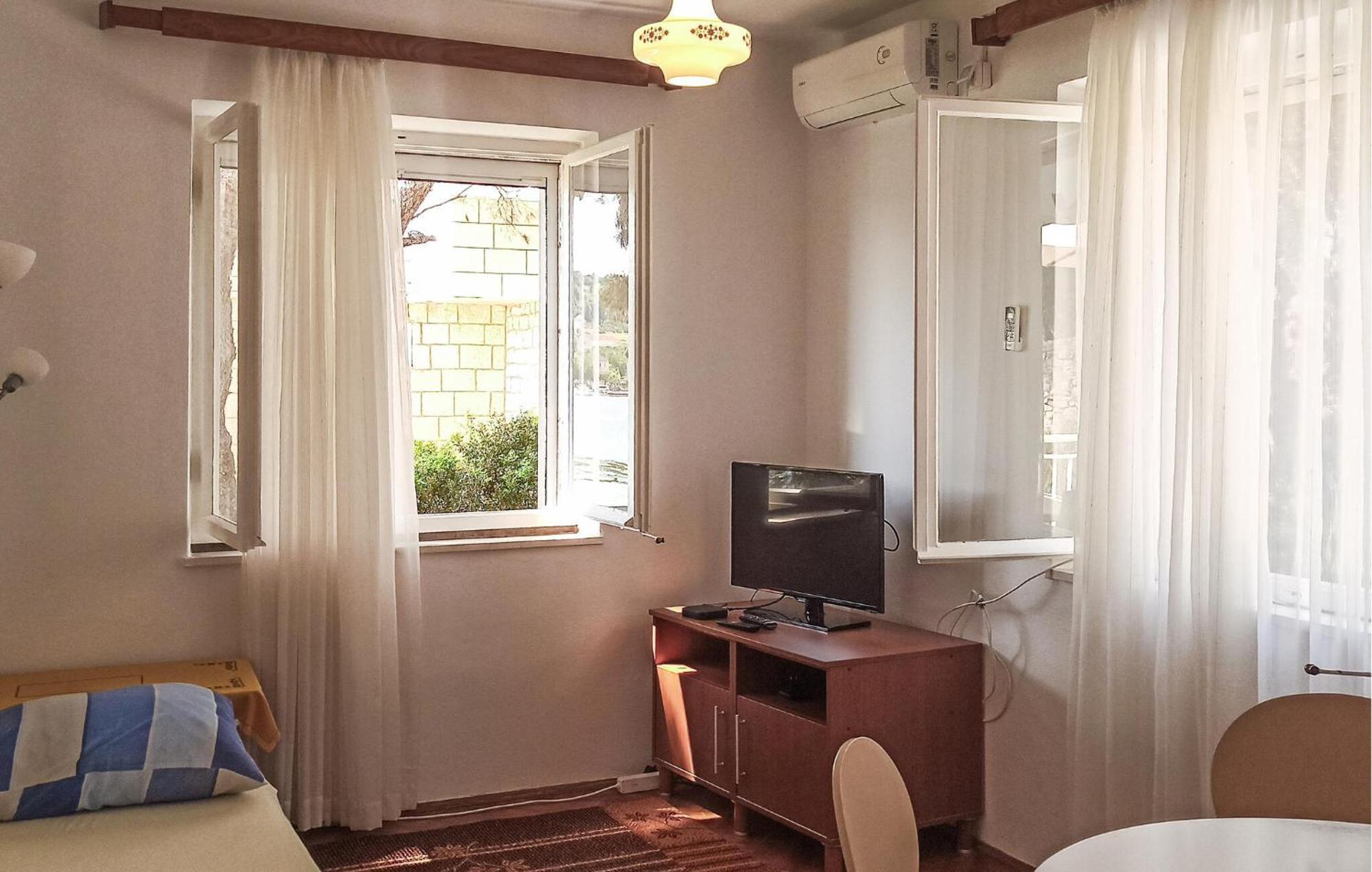 Amazing Apartment In Lumbarda With Kitchen Kültér fotó